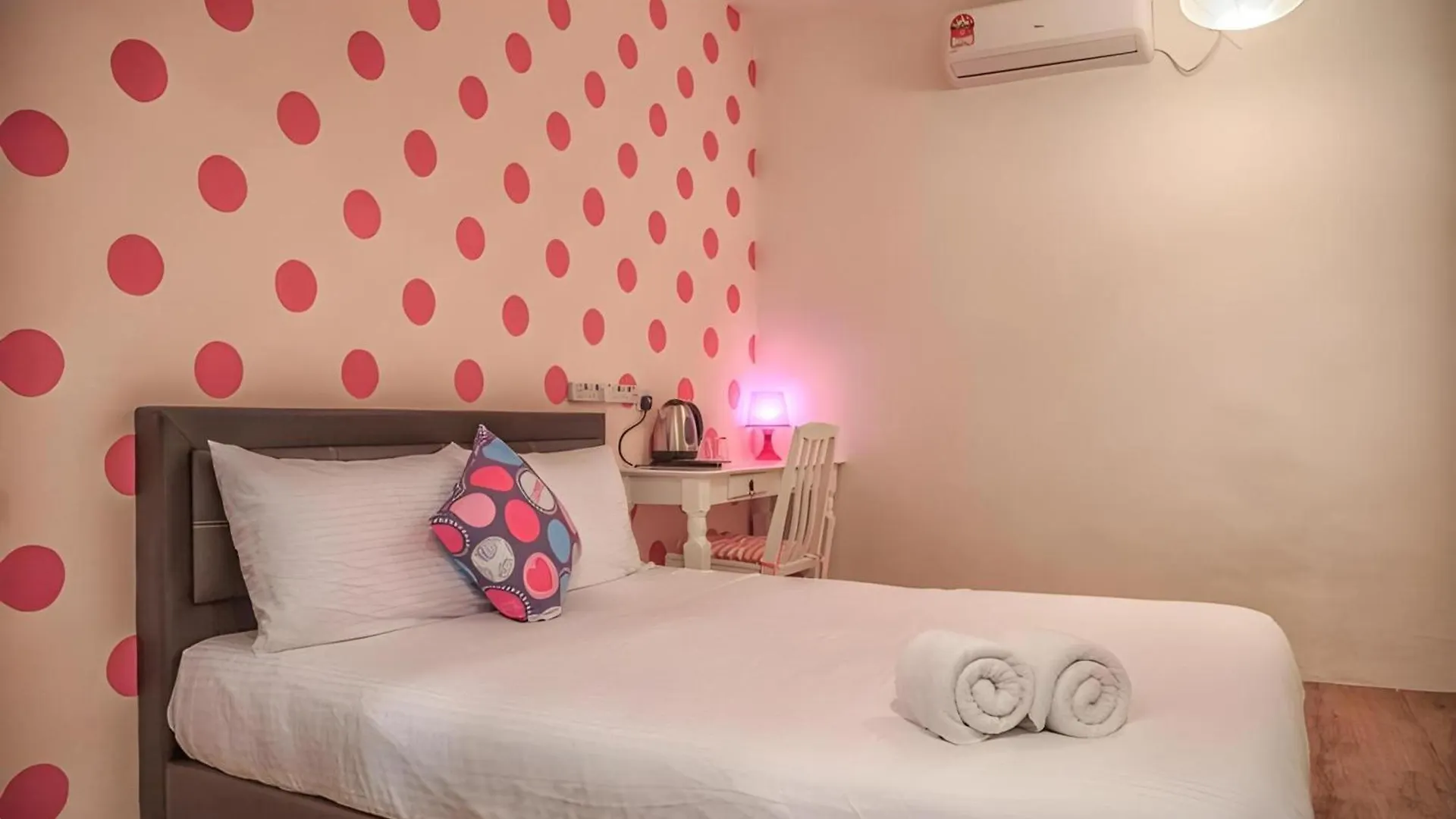 Oyo 91068 Elephant House Boutique Hotel Джорджтаун